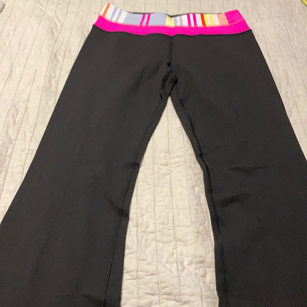 New without tags Lululemon groove pant size 6